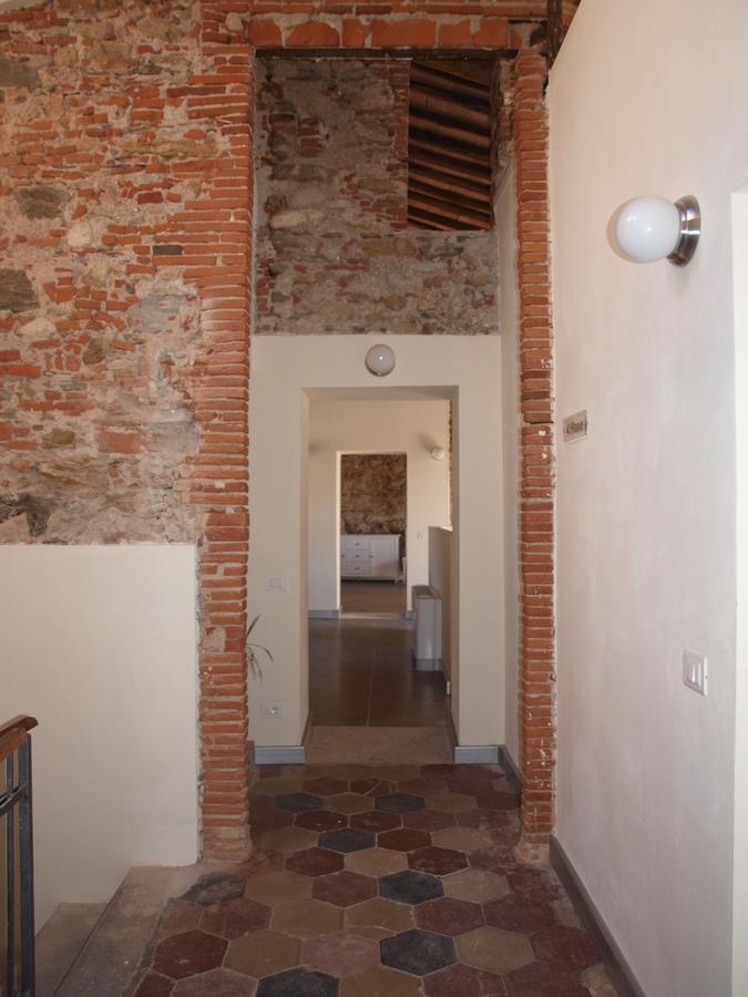 Ostello Palazzo Nizza Massa  Exterior photo